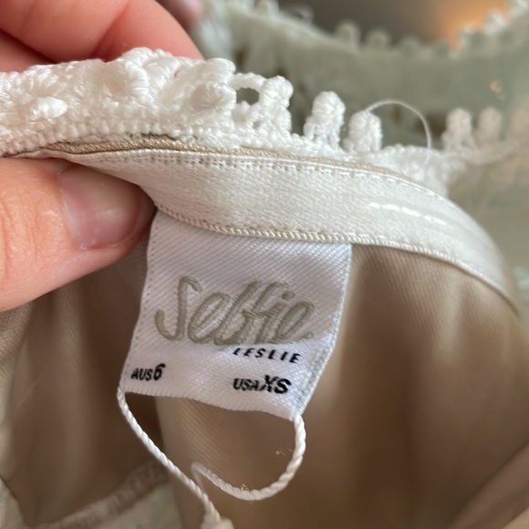 Tallulah Off shoulder white lace dress xs NWT selfie Leslie - Picture 4 of 11